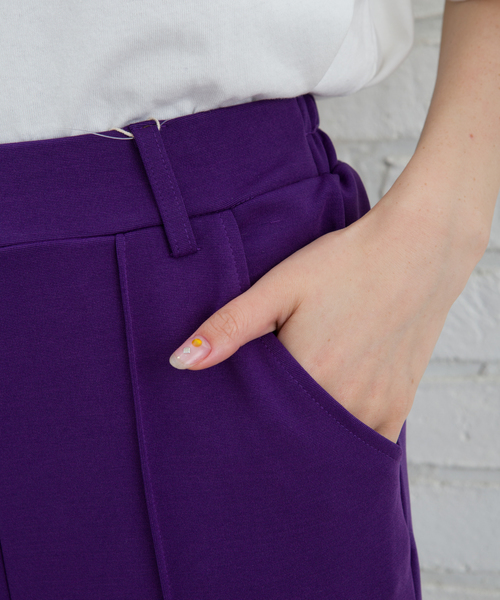 Libby&Rose(リビーアンドローズ)の「センターシームパンツ(その他パンツ・レディース・ブラック/ダークグリーン/パープル/ブラウン・FREE)」の13枚目の写真