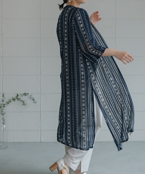 Bou Jeloud(ブージュルード)の「チュールレース刺繍カーディガン(カーディガン/ボレロ・レディース・オフホワイト/ネイビー/ブラック・FREE)」の19枚目の写真
