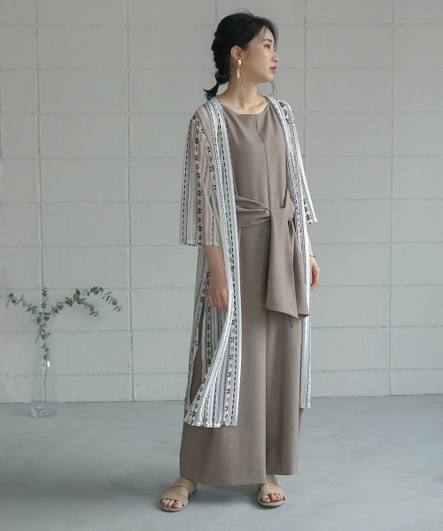 Bou Jeloud(ブージュルード)の「チュールレース刺繍カーディガン(カーディガン/ボレロ・レディース・オフホワイト/ネイビー/ブラック・FREE)」の14枚目の写真