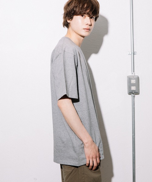 FRUIT OF THE LOOM(フルーツオブザルーム)の「7oz 天竺 Tシャツ / 半袖 / シンプル / カジュアル / 無地 / インナー / ユニセックス(Tシャツ/カットソー・メンズ・カーキ/ブラック/ネイビー/ベージュ/ホワイト/グレー・L/M/S/XS/XL)」の15枚目の写真