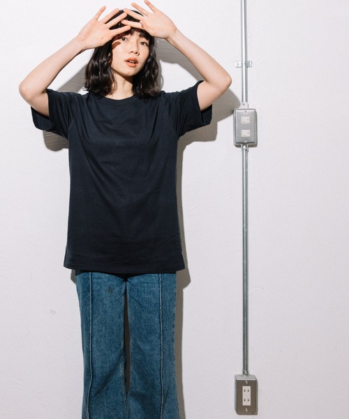 FRUIT OF THE LOOM(フルーツオブザルーム)の「7oz 天竺 Tシャツ / 半袖 / シンプル / カジュアル / 無地 / インナー / ユニセックス(Tシャツ/カットソー・メンズ・カーキ/ブラック/ネイビー/ベージュ/ホワイト/グレー・L/M/S/XS/XL)」の21枚目の写真