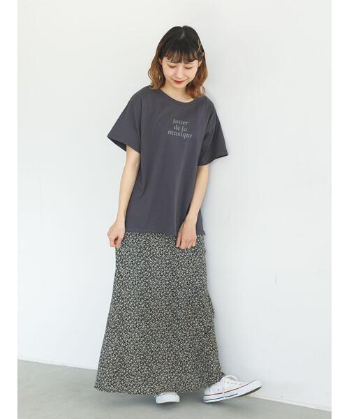SLURR(スラ―)の「デザインプリントクルーネックドロップショルダーT(Tシャツ/カットソー・レディース・チャコールグレー/ライトベージュ/オフホワイト・FREE)」の16枚目の写真