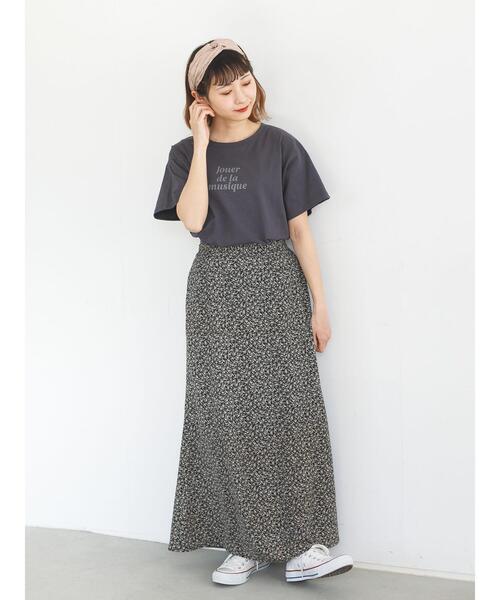 SLURR(スラ―)の「デザインプリントクルーネックドロップショルダーT(Tシャツ/カットソー・レディース・チャコールグレー/ライトベージュ/オフホワイト・FREE)」の11枚目の写真