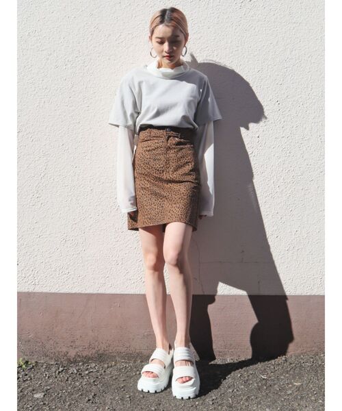 EMODA（エモダ）の「カットオフタイトミニスカート（スカート・レディース・グレー/ブラック/その他・SMALL/MEDIUM）」の6枚目の写真