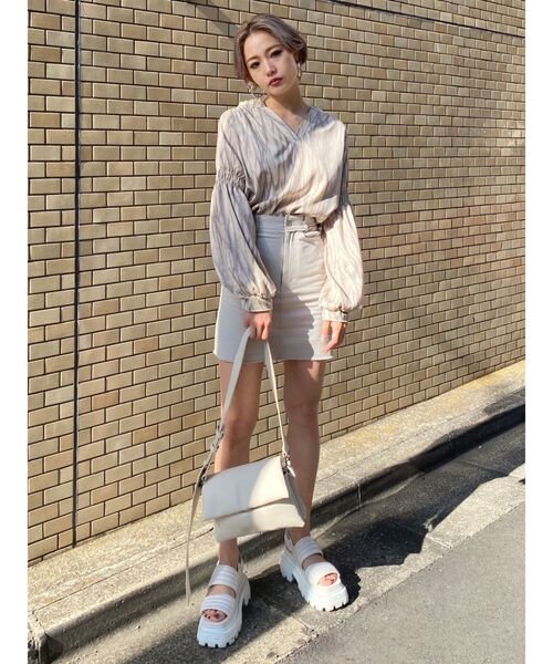 EMODA（エモダ）の「カットオフタイトミニスカート（スカート・レディース・グレー/ブラック/その他・SMALL/MEDIUM）」の11枚目の写真