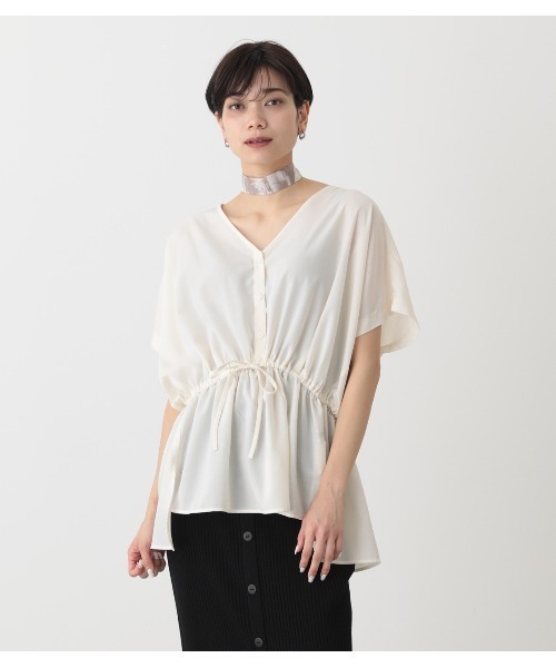 AZUL by moussy(アズールバイマウジー)の「FRONT PEPLUM BLOUSE/フロントペプラムブラウス(シャツ/ブラウス・レディース・オフホワイト/ライム/ブラック/ライトカーキ/ベージュ・MEDIUM/SMALL)」の2枚目の写真