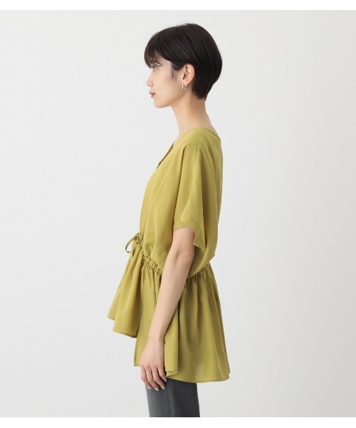AZUL by moussy(アズールバイマウジー)の「FRONT PEPLUM BLOUSE/フロントペプラムブラウス(シャツ/ブラウス・レディース・オフホワイト/ライム/ブラック/ライトカーキ/ベージュ・MEDIUM/SMALL)」の20枚目の写真