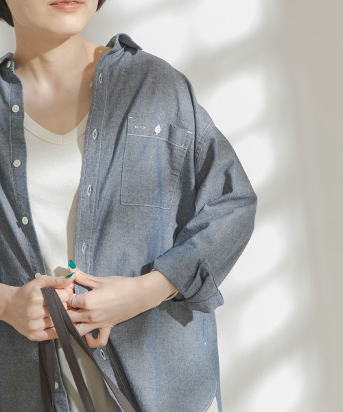FORK&SPOON(フォークアンドスプーン)の「FORK&SPOON シャンブレービッグシャツ(シャツ/ブラウス・レディース・ブラック系その他/ブルー系その他・ONE)」の2枚目の写真