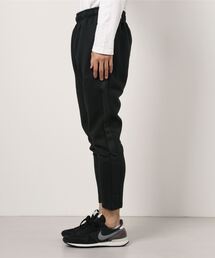 Nike TechPack黒 パンツ 調整可能なベルト付き NIKE公式】ナイキ スポーツウェア Dri-FIT テック パック