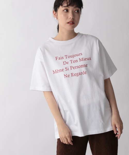 LOWRYS FARM(ローリーズファーム)の「プリントTSS 944581(Tシャツ/カットソー・レディース・ホワイト/ブラック/オフホワイト/イエロー/ホワイト系その他2/ホワイト系その他・FREE)」の2枚目の写真