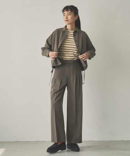 audrey and john wad(オードリーアンドジョンワッド)の「細タックストレートパンツ(その他パンツ・レディース・ブラック/ダークブラウン/ダークラベンダー/テラコッタ・S/M)」の10枚目の写真