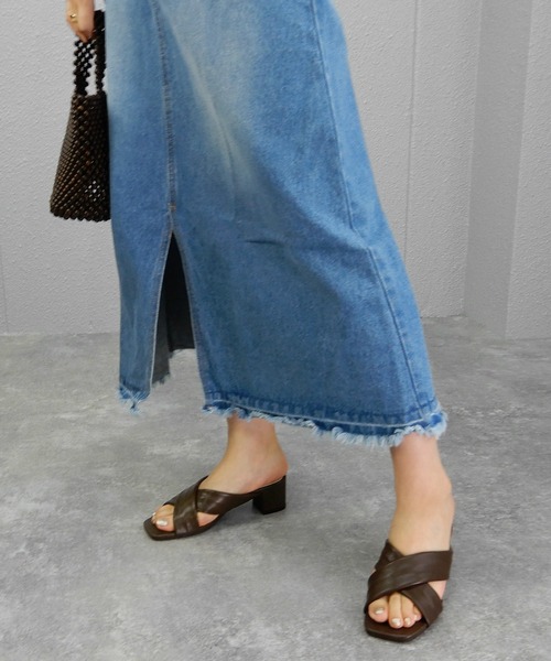 alala（アララ）の「パッテッドクロスミュール　◇（サンダル・レディース・ホワイト/ブラック/ブラウン/ブルー・LL/S/M/L）」の13枚目の写真