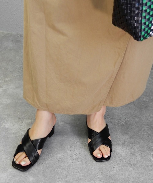 alala（アララ）の「パッテッドクロスミュール　◇（サンダル・レディース・ホワイト/ブラック/ブラウン/ブルー・LL/S/M/L）」の17枚目の写真