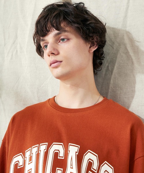 EMMA CLOTHES(エマクローズ)の「ヘビーウェイト10/-天竺 オーバーサイズ カレッジプリントS/Sカットソー(Tシャツ/カットソー・メンズ・ブラック/オレンジ/ホワイト・M/L)」の19枚目の写真