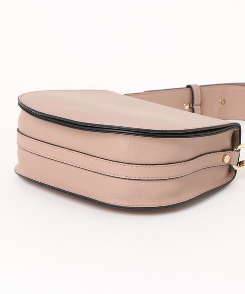 Banner Barrett(バナーバレット)の「フェイクレザーショルダーバッグ(ショルダーバッグ・レディース・ブラック/ブラウン/サックスブルー/ピンクベージュ・FREE)」の18枚目の写真