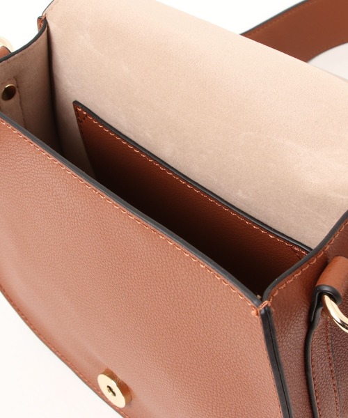 Banner Barrett(バナーバレット)の「フェイクレザーショルダーバッグ(ショルダーバッグ・レディース・ブラック/ブラウン/サックスブルー/ピンクベージュ・FREE)」の12枚目の写真