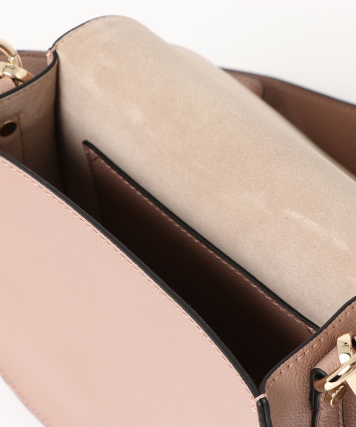 Banner Barrett(バナーバレット)の「フェイクレザーショルダーバッグ(ショルダーバッグ・レディース・ブラック/ブラウン/サックスブルー/ピンクベージュ・FREE)」の17枚目の写真