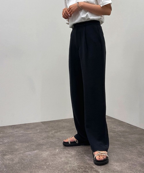 apres jour mignon(アプレジュールミニョン)の「ストレートスラックス 【ZOZOTOWN限定アイテム】(その他パンツ・レディース・ブラック/チャコールグレー/パープル/グリーン・MEDIUM/X-LARGE/SMALL)」の6枚目の写真