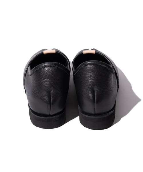 glamb（グラム）の「Tabi slip on / タビスリッポン（スリッポン・メンズ・ブラック/ネイビー・4/1/3/2）」の13枚目の写真