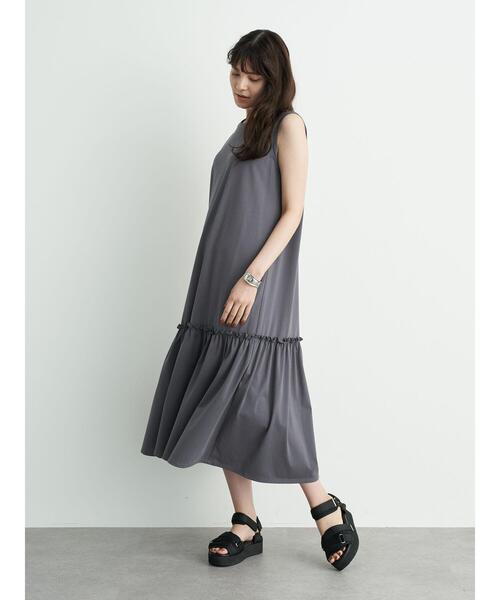 YECCA VECCA（イェッカヴェッカ）の「・裾ギャザーカットワンピース＊（ワンピース・レディース・チャコールグレー/イエロー/アイボリー・FREE）」の17枚目の写真