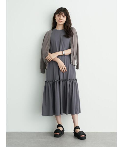 YECCA VECCA（イェッカヴェッカ）の「・裾ギャザーカットワンピース＊（ワンピース・レディース・チャコールグレー/イエロー/アイボリー・FREE）」の12枚目の写真