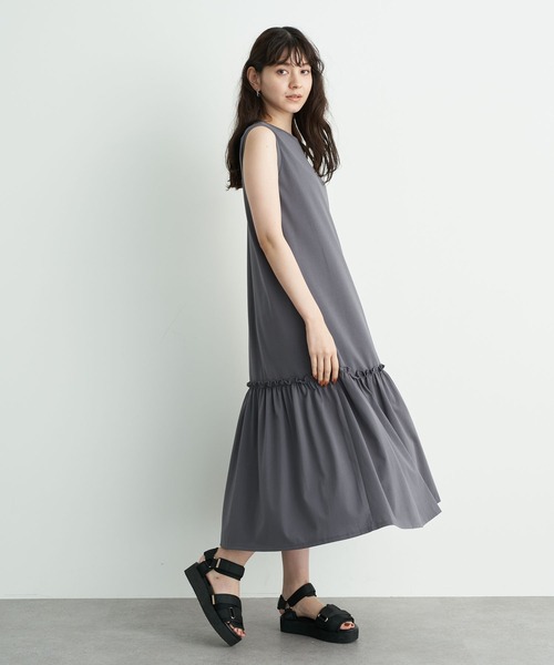 YECCA VECCA（イェッカヴェッカ）の「・裾ギャザーカットワンピース＊（ワンピース・レディース・チャコールグレー/イエロー/アイボリー・FREE）」の3枚目の写真