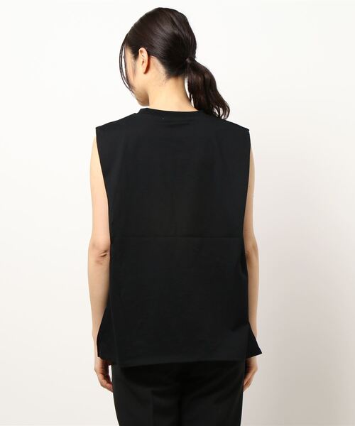 Te chichi(テチチ)の「肩タックカットプルオーバー(Tシャツ/カットソー・レディース・オフホワイト/ブラック/グレー/ブラウン・フリ-)」の6枚目の写真