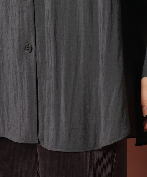 DRESSTERIOR(ドレステリア)の「◆オーバーサイズソフトシャツ(シャツ/ブラウス・レディース・チャコールグレー/ベージュ/カーキ・38/36)」の21枚目の写真