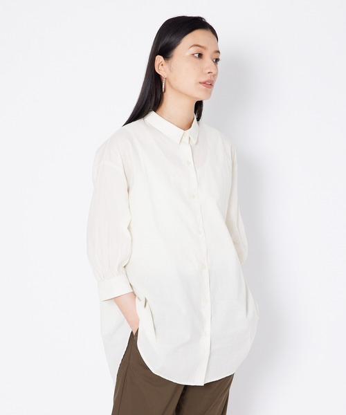 shop DADA(ショップダダ)の「バックベルトブラウス(1S13-7185)(シャツ/ブラウス・レディース・ホワイト/ダークブラウン/グリーン・FREE)」の1枚目の写真