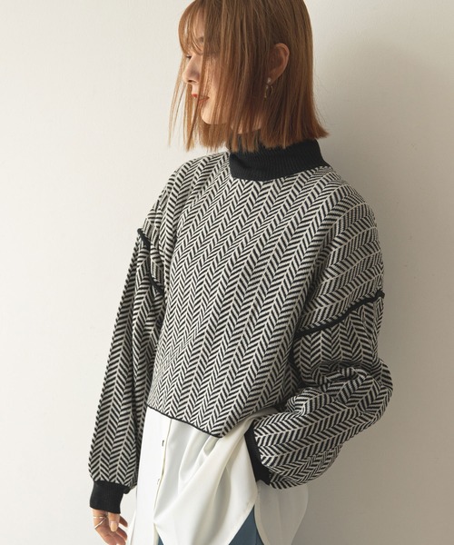 rectangle(レクタングル)の「ヘリンボーン柄ジャガードニット(ニット/セーター・レディース・ブラック/ベージュ/オリーブ・FREE)」の2枚目の写真