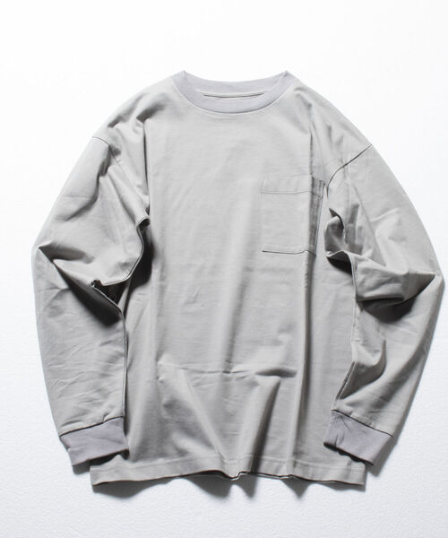 NOLLEY'S goodman（ノーリーズグッドマン）の「ビッグシルエット オーバーサイズ ロングスリーブＴシャツ（※上品感漂うハイゲージ コットン使用）（Tシャツ/カットソー・メンズ・ホワイト/ブラック系その他3/ネイビー/ホワイト系その他4/グレイッシュベージュ・MEDIUM/X-LARGE/SMALL/LARGE）」の5枚目の写真