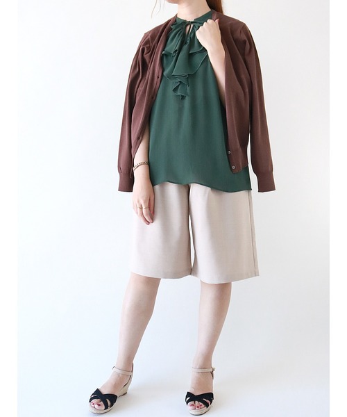 Te chichi（テチチ）の「クルーネックカーディガン（カーディガン/ボレロ・レディース・ブラック/ブラウン/グリーン/キャメル・ﾌﾘ-）」の8枚目の写真