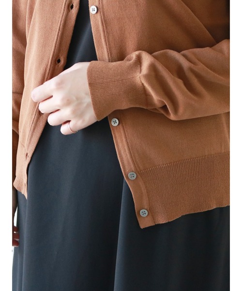 Te chichi（テチチ）の「クルーネックカーディガン（カーディガン/ボレロ・レディース・ブラック/ブラウン/グリーン/キャメル・ﾌﾘ-）」の13枚目の写真