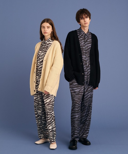 UP START（アップスタート）の「ASSORT PATTERN SHIRTS/アソート総柄シャツ / COSMIC/GRADATION ZEEBRA/GEOMETRIC SHIRTS（シャツ/ブラウス・メンズ・ネイビー/ブラック/ブルー/レッド/オフホワイト・MEDIUM/LARGE）」の16枚目の写真