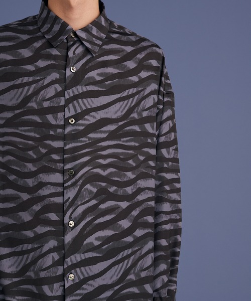 UP START（アップスタート）の「ASSORT PATTERN SHIRTS/アソート総柄シャツ / COSMIC/GRADATION ZEEBRA/GEOMETRIC SHIRTS（シャツ/ブラウス・メンズ・ネイビー/ブラック/ブルー/レッド/オフホワイト・MEDIUM/LARGE）」の21枚目の写真