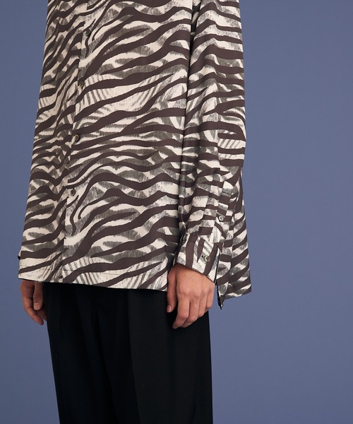 UP START（アップスタート）の「ASSORT PATTERN SHIRTS/アソート総柄シャツ / COSMIC/GRADATION ZEEBRA/GEOMETRIC SHIRTS（シャツ/ブラウス・メンズ・ネイビー/ブラック/ブルー/レッド/オフホワイト・MEDIUM/LARGE）」の14枚目の写真