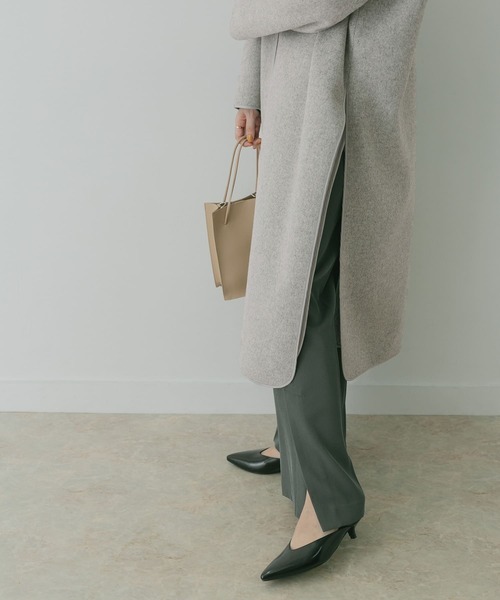 KBF+（ケービーエフプラス）の「KBF+　サイドスリットレイヤードコート∴∴（ノーカラージャケット・レディース・ベージュ/グレー・ONE）」の19枚目の写真