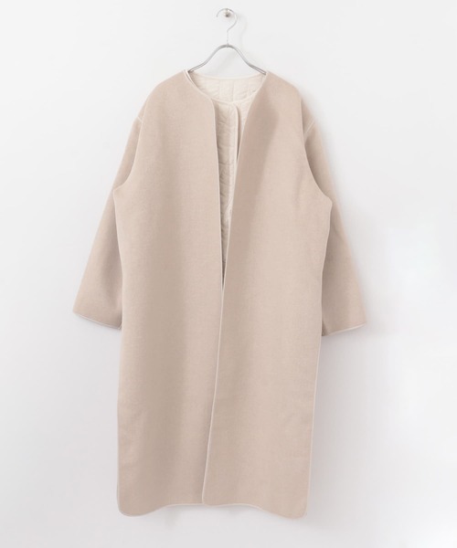 KBF+（ケービーエフプラス）の「KBF+　サイドスリットレイヤードコート∴∴（ノーカラージャケット・レディース・ベージュ/グレー・ONE）」の7枚目の写真