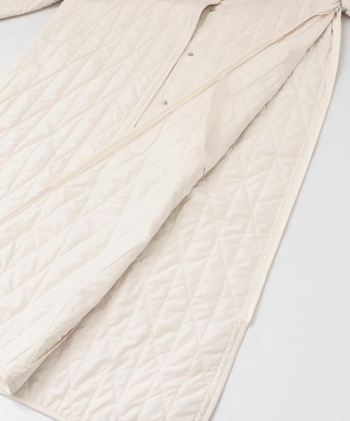 KBF+（ケービーエフプラス）の「KBF+　サイドスリットレイヤードコート∴∴（ノーカラージャケット・レディース・ベージュ/グレー・ONE）」の14枚目の写真