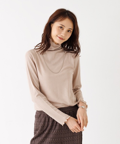 abahouse mavie(アバハウスマヴィ)の「メロウハイネックプルオーバー/レイヤードインナー(Tシャツ/カットソー・レディース・ブラウン/ブラック/パープル系その他/ホワイト/スモークピンク/ダークオレンジ/ライム/ライトグレー・フリー)」の7枚目の写真