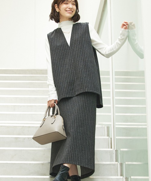 abahouse mavie(アバハウスマヴィ)の「メロウハイネックプルオーバー/レイヤードインナー(Tシャツ/カットソー・レディース・ブラウン/ブラック/パープル系その他/ホワイト/スモークピンク/ダークオレンジ/ライム/ライトグレー・フリー)」の11枚目の写真