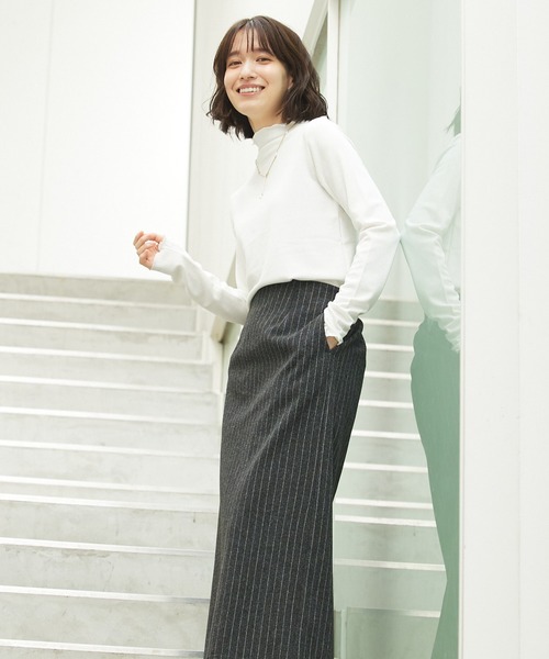 abahouse mavie(アバハウスマヴィ)の「メロウハイネックプルオーバー/レイヤードインナー(Tシャツ/カットソー・レディース・ブラウン/ブラック/パープル系その他/ホワイト/スモークピンク/ダークオレンジ/ライム/ライトグレー・フリー)」の12枚目の写真