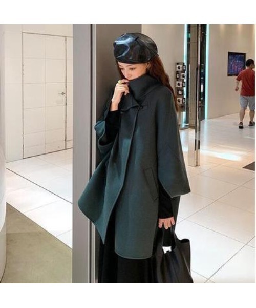 INASTUDIOS（イーナストゥディオス）の「ポンチョコート（ポンチョ・レディース・グリーン/ベージュ・X-LARGE/SMALL/MEDIUM/LARGE）」の4枚目の写真