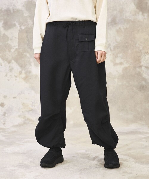 PUBLIC TOKYO（パブリックトウキョウ）の「ポリカルゼバルーンワイドカーゴパンツ（カーゴパンツ・メンズ・ブラック/ベージュ・1/2）」の9枚目の写真