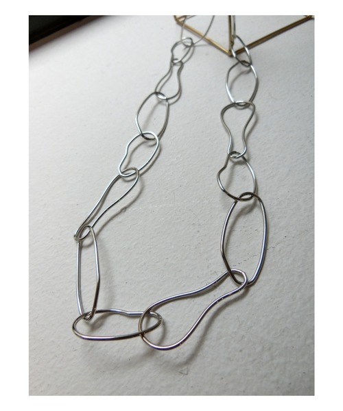 ulu(ウル)の「Oval design nuance chain Necklace(ネックレス・レディース・シルバー・FREE)」の1枚目の写真
