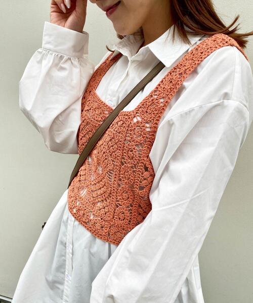INGNI(イング)の「かぎ針ビスチェ+シャツセット(ニット/セーター・レディース・オレンジ/ライトグリーン/アイボリー・M)」の5枚目の写真