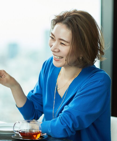 OPAQUE.CLIP（オペークドットクリップ）の「◆【エマール検証済 洗える】Vネックニットプルオーバー【エクストラファインオーガニックコットン/WEB限定カラー・サイズ】（ニット/セーター・レディース・ブルー/ブラック/ホワイト系/グリーン系その他5/ホワイト系その他3/黄緑系/ベージュ系その他2/レモンイエロー・34/36/40/42/38）」の8枚目の写真