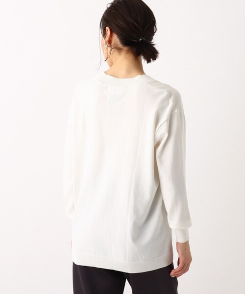 OPAQUE.CLIP（オペークドットクリップ）の「◆【エマール検証済 洗える】Vネックニットプルオーバー【エクストラファインオーガニックコットン/WEB限定カラー・サイズ】（ニット/セーター・レディース・ブルー/ブラック/ホワイト系/グリーン系その他5/ホワイト系その他3/黄緑系/ベージュ系その他2/レモンイエロー・34/36/40/42/38）」の11枚目の写真