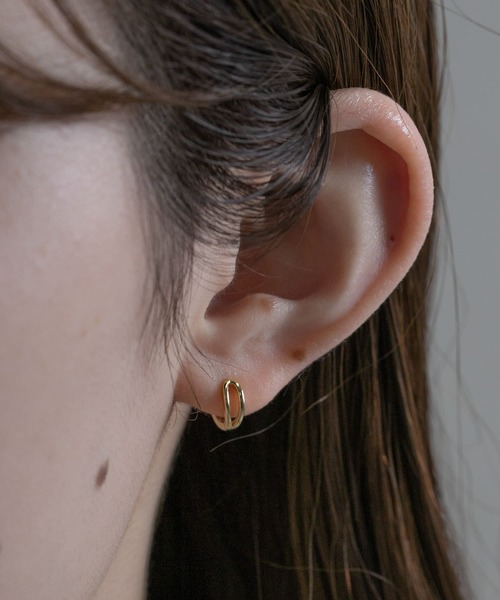 SMELLY（スメリー）の「silver925オープンミニフープピアス（ピアス（両耳用）・レディース・シルバー/ゴールド・-）」の2枚目の写真