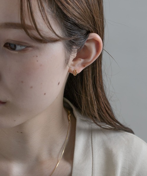 SMELLY（スメリー）の「silver925オープンミニフープピアス（ピアス（両耳用）・レディース・シルバー/ゴールド・-）」の8枚目の写真